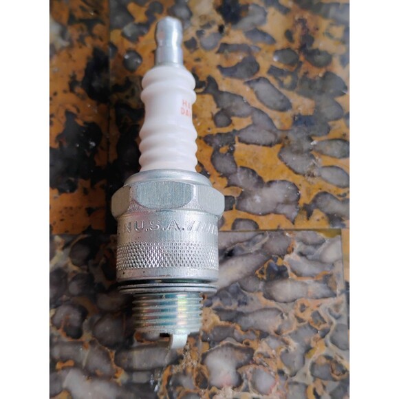 NOS Vintage OEM Harley Davidson Scrambler #5 Spark Plug 82807-58 Original Part - Picture 10 of 11